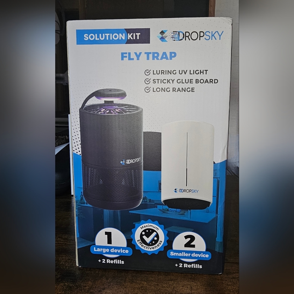 Black and White Fly Trap Solution Kit